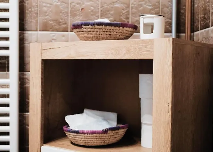 Colourful 2.5 Bedroom With Large Balcony & Garden. Apartment