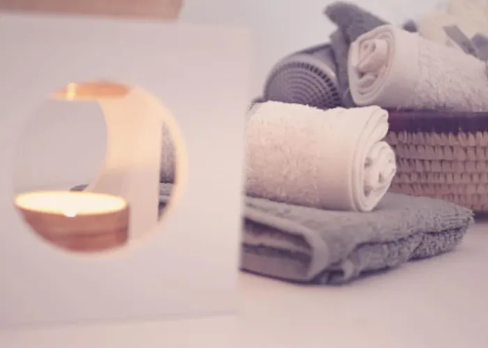 דירה Colourful 2.5 Bedroom With Large Balcony & Garden.